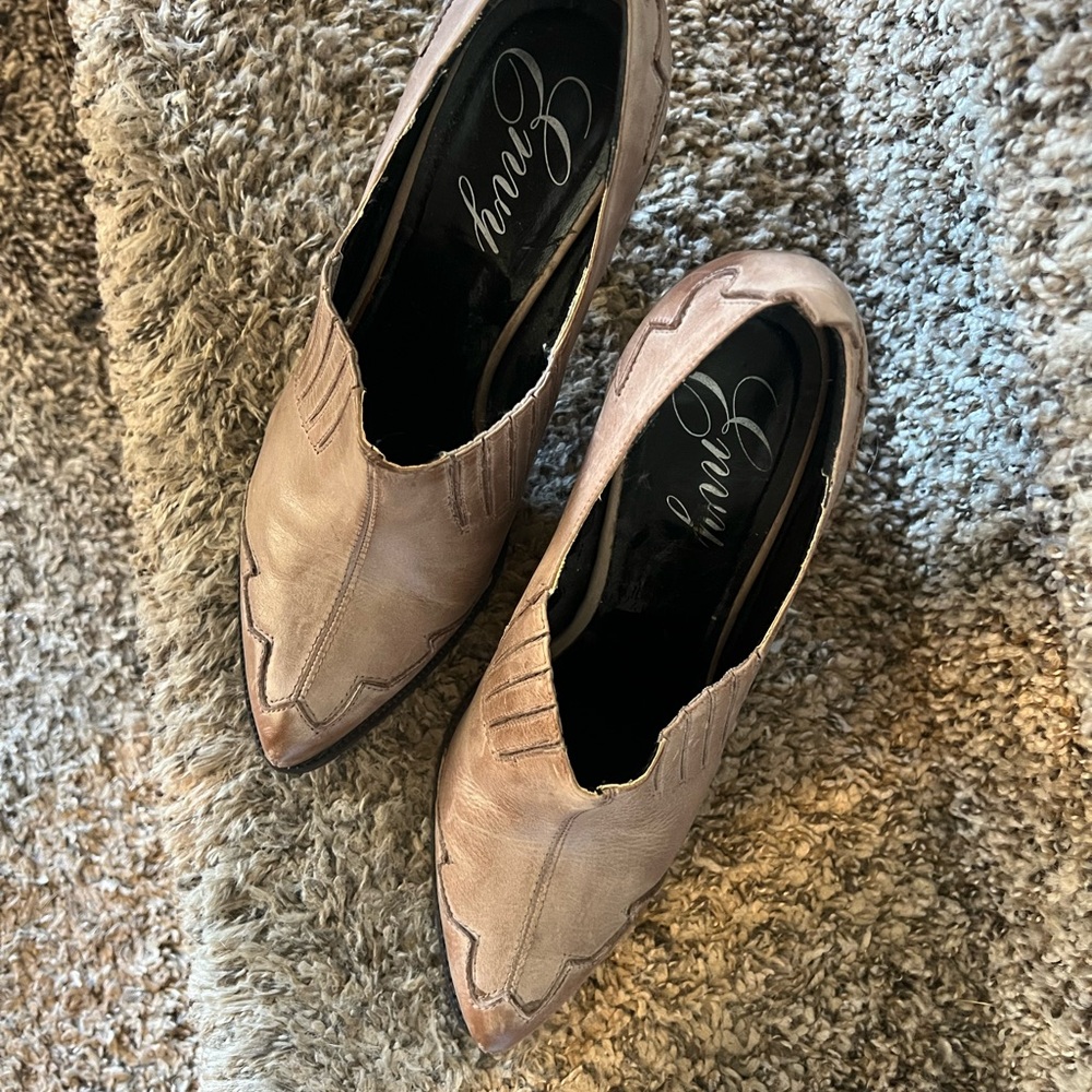 Envy Tan Leather Heels